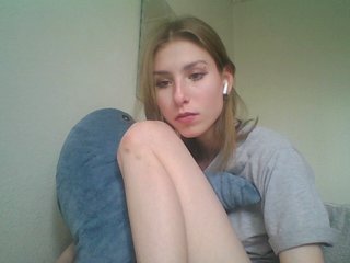 Fotografije btfllkk if you like me / continue - 1 token/air kiss 3 tokens / show pussy - 70 tokens /show tits - 50 tokens