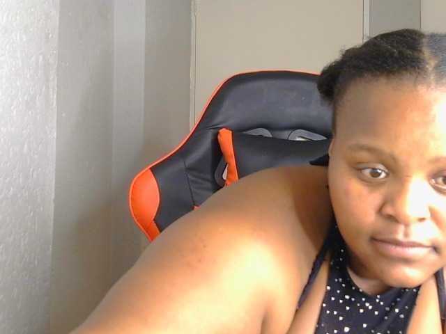 Emitiranje snimki zaslona BubblyRouxyXXXxx