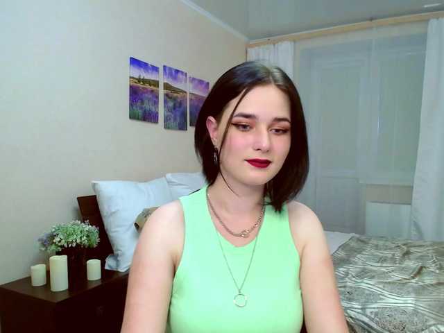 Fotografije BurningHearte Hello guys! i m new here and happy to start be online on Bonga! Welcome to my room! i d like to see ou in Pvt and Grp shows! Enjoy))