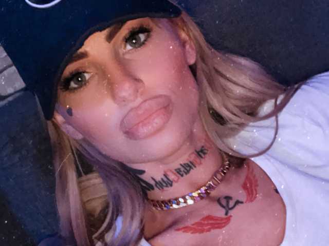 Fotografija profila CallMeBadGirl