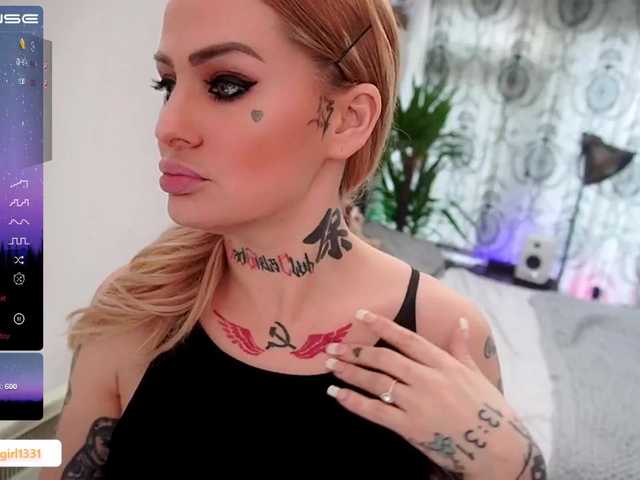 Emitiranje snimki zaslona CallMeBadGirl
