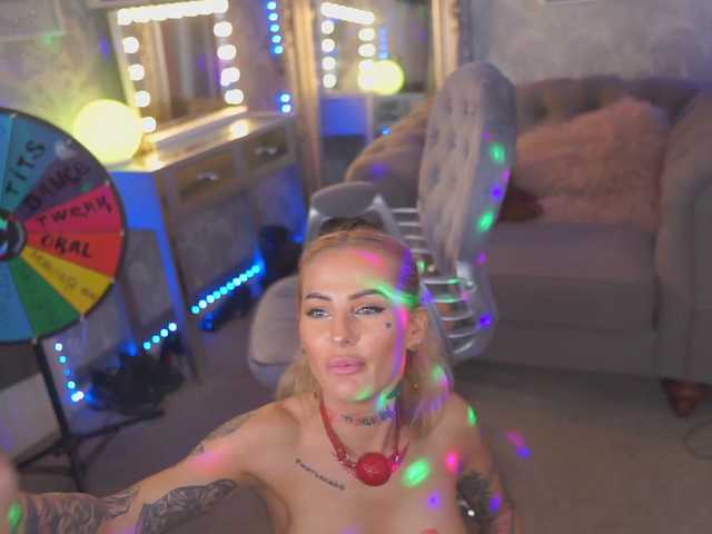 Emitiranje snimki zaslona CallMeBadGirl