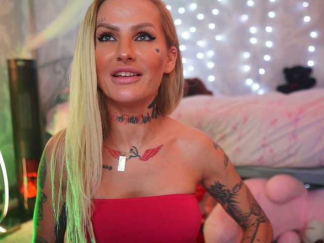 Emitiranje snimki zaslona CallMeBadGirl