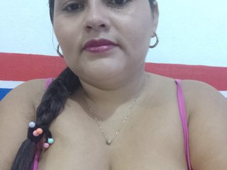 Erotski video chat Camila-360