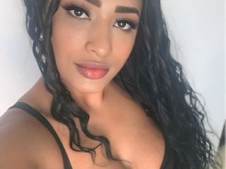 Erotski video chat CAMILAHOTTERX