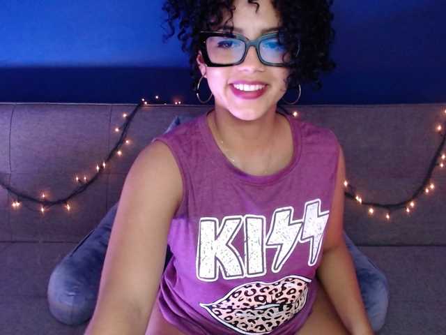 Fotografije CamilaLora Make me moan with your hard cock: all goal cum show♥ #spit #bush #bigpussylips #glasses #dp