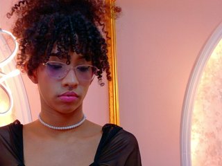 Erotski video chat CamileJohnston