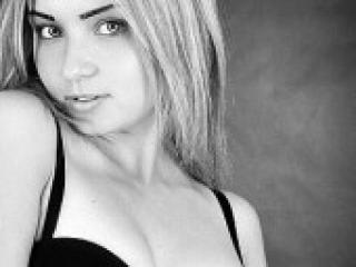 Erotski video chat candygirl8