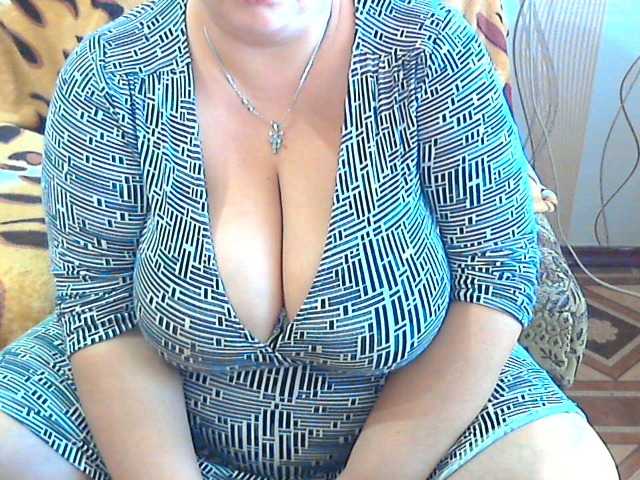 Fotografije CandyHoney if you like me I show you my breasts in a bra !!!!!