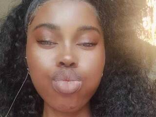 Erotski video chat CaramelCandy