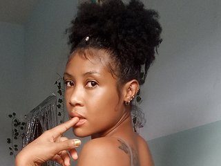 Erotski video chat Caramellea