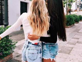 Erotski video chat carenine