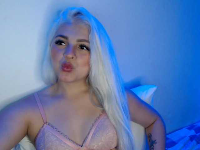 Fotografije caroline-16 [none] Blowjob whit cream ♥ lovense on♥ PVT ON♥