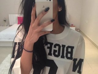 Erotski video chat Caroline-Kitty