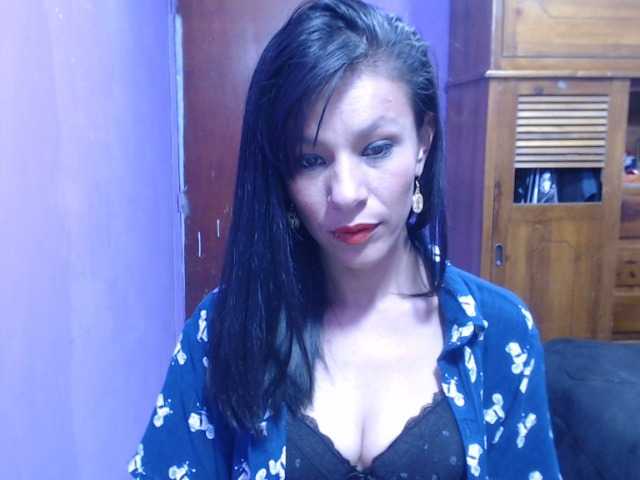 Fotografije carolinerebel Hello welcome to my room. This Latin wants to play with you