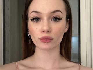 Erotski video chat CarolynLindsey