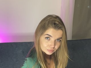 Erotski video chat CarrieBradshaww