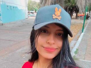 Erotski video chat Celeste-robert