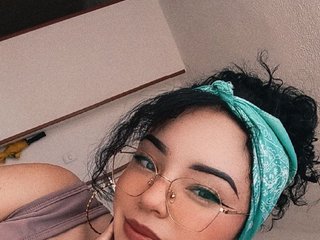 Erotski video chat CharllotteEvanss
