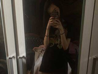 Erotski video chat Charlotte-Angel