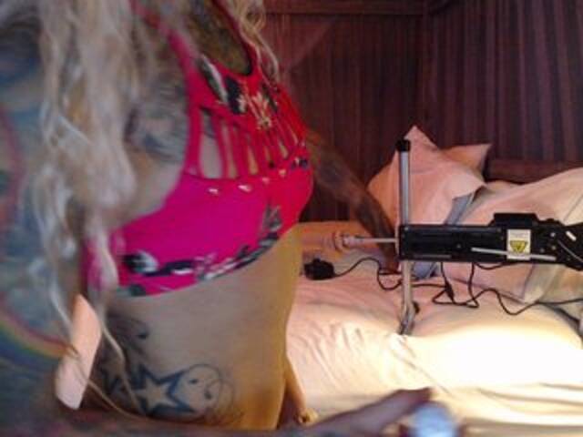 Emitiranje snimki zaslona SexyDP69