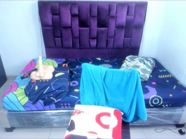 Emitiranje snimki zaslona CherryHotttt