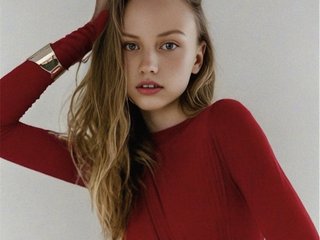Erotski video chat CherryNorth