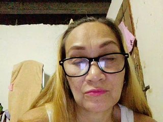 Erotski video chat cherrywhite03