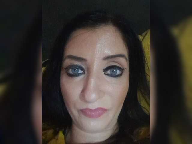 Emitiranje snimki zaslona ChristianaHot