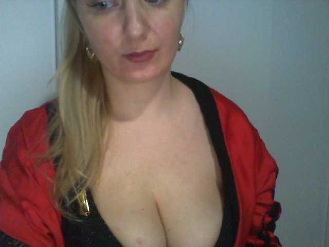 Emitiranje snimki zaslona ChristinaHotX