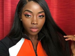 Erotski video chat Coco-Fox