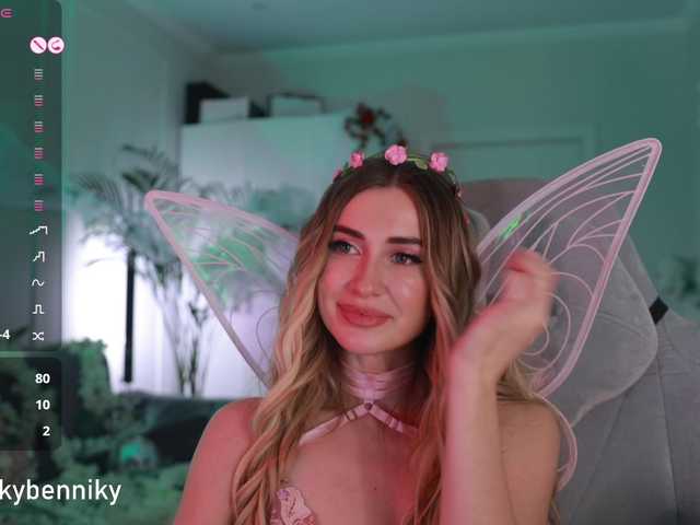 Fotografije coconutkitty Happy horny Helloween Hello everyone ❤ I'm collecting for a trip to Thailand @total , @sofar -collected @remain -leftFavorite vibration - 222 tk, before private type 200 in general chat, insta: annikybenniky hugged everyone ❤