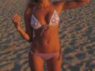 Erotski video chat crazygiirll