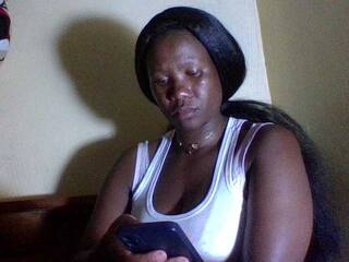 Erotski video chat Creamier25