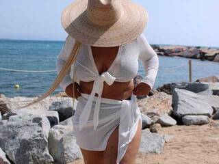 Erotski video chat Curvy-maxy9