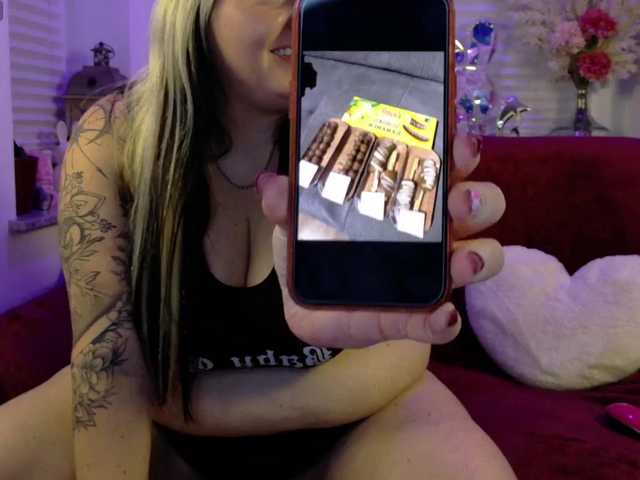 Emitiranje snimki zaslona Curvyangelina