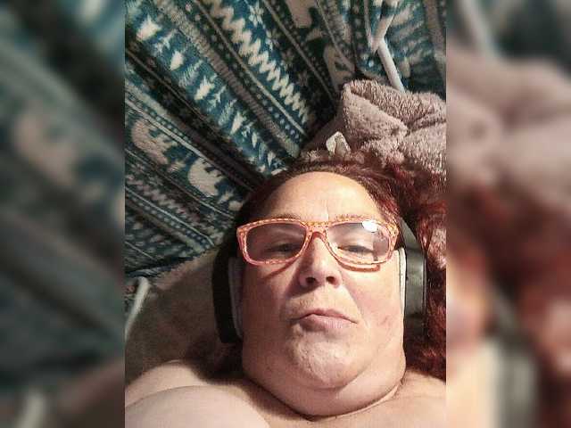 Emitiranje snimki zaslona CurvyMeg