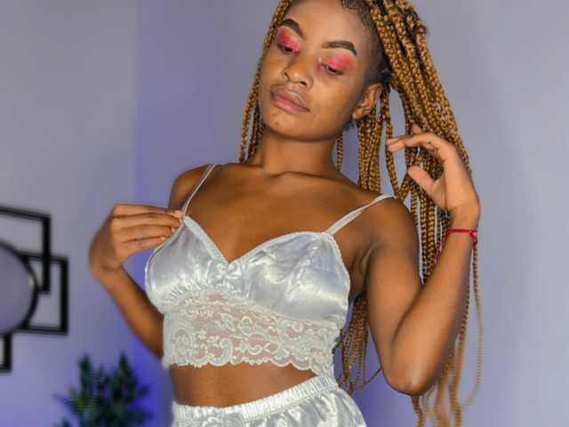 Fotografija profila Cute-Ebony