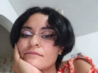 Erotski video chat DaenerysNaughty