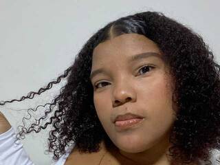 Erotski video chat DayanRoux