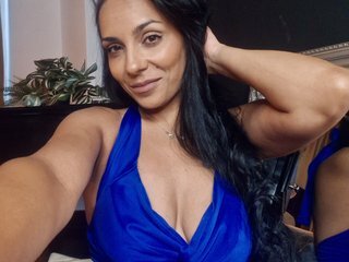 Erotski video chat DemiAire