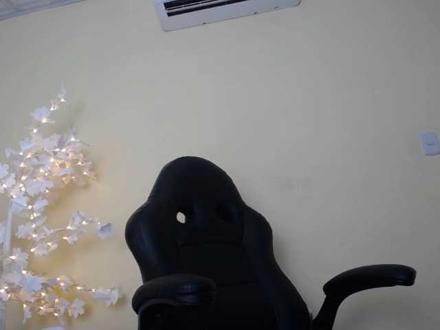 Emitiranje snimki zaslona DEVANY-REY