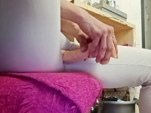 Emitiranje snimki zaslona SexyMilfMom4VOYERS