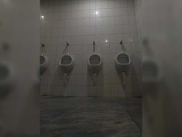 Emitiranje snimki zaslona SexyMilfMom4VOYERS