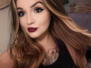 Erotski video chat Doll4Sir