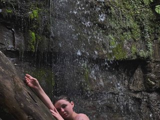 Erotski video chat DomoniqueEdnie