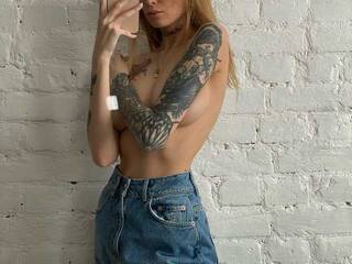 Erotski video chat PREKRVTI