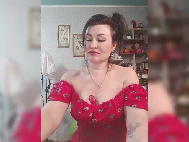 Emitiranje snimki zaslona Ellie_