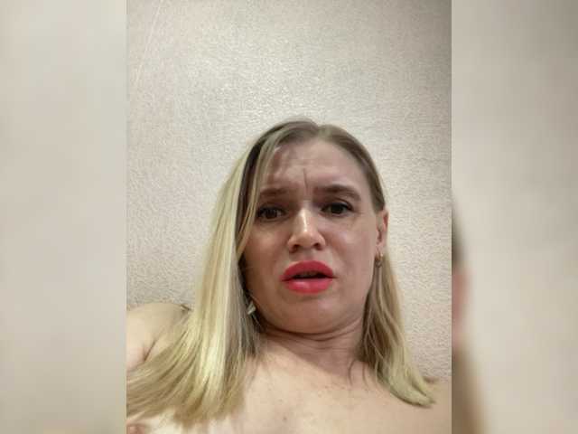 Emitiranje snimki zaslona Milka_Milf