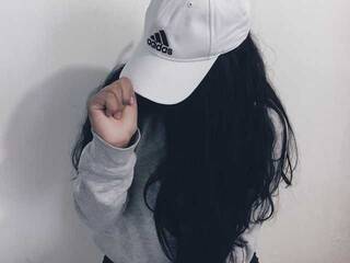 Erotski video chat ElisaGrainger